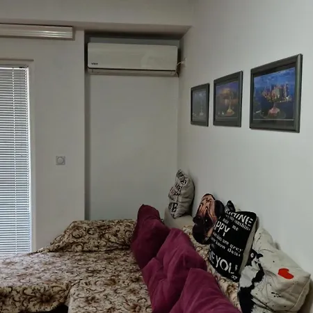 Starlight - Rasadnik Apartman Szkopje